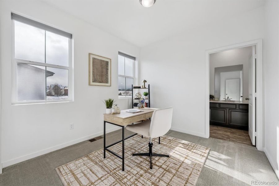 Furnished interior view inside a new home in , Lafayette (Image 13).