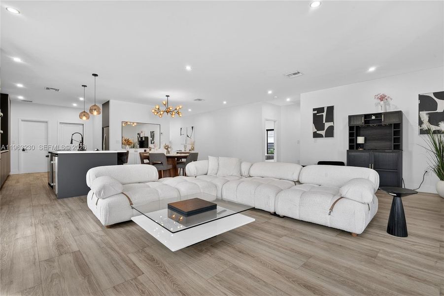 Furnished interior view inside a new home in , Fort Lauderdale (Image 43). Furnished interior view inside a new home in , Fort Lauderdale (Image 43).