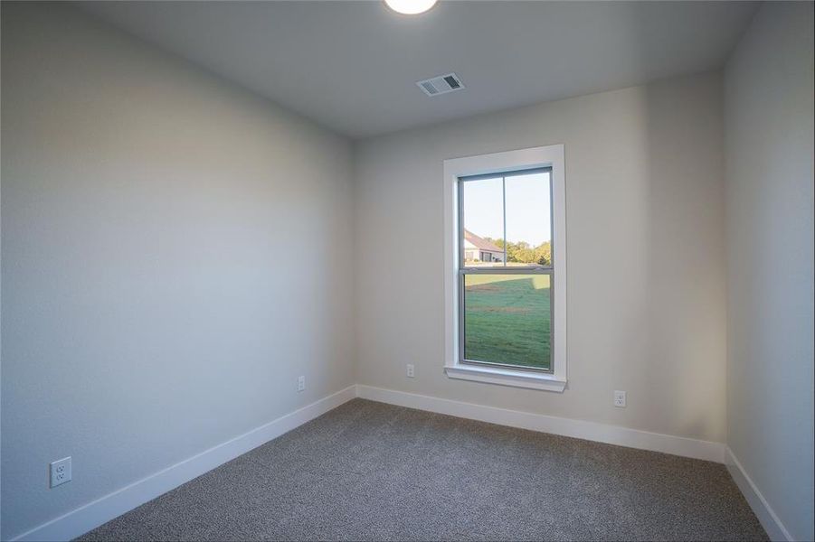 Spacious, unfurnished interior of a new home in , Springtown (Image 6).