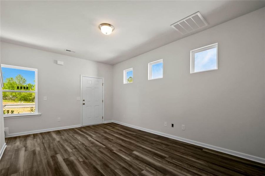 Spacious, unfurnished interior of a new home in Hillcrest Park, Ringgold (Image 15).