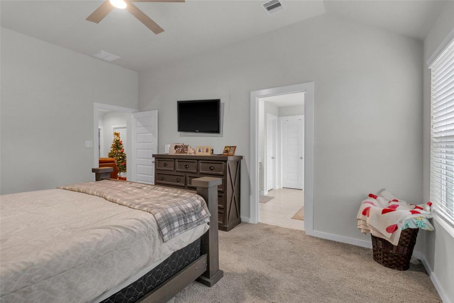 Furnished interior view inside a new home in Fairpark Village, Rosenberg (Image 5).