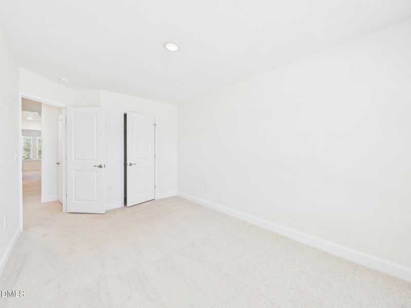 CAM01608G0-PR0114-STILL037