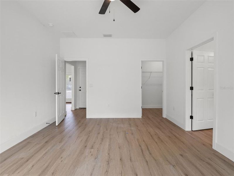 Spacious, unfurnished interior of a new home in , Ocklawaha (Image 26).