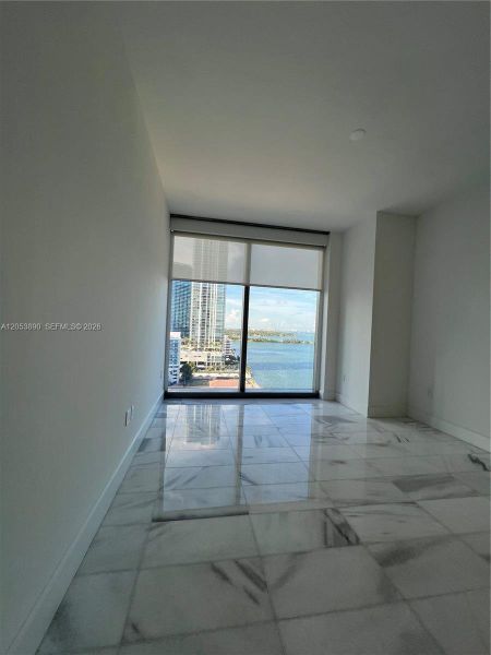 Spacious, unfurnished interior of a new home in , Miami (Image 17).