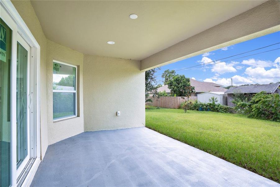 Exterior details and patio area of a home in , Palm Bay (Image 2).