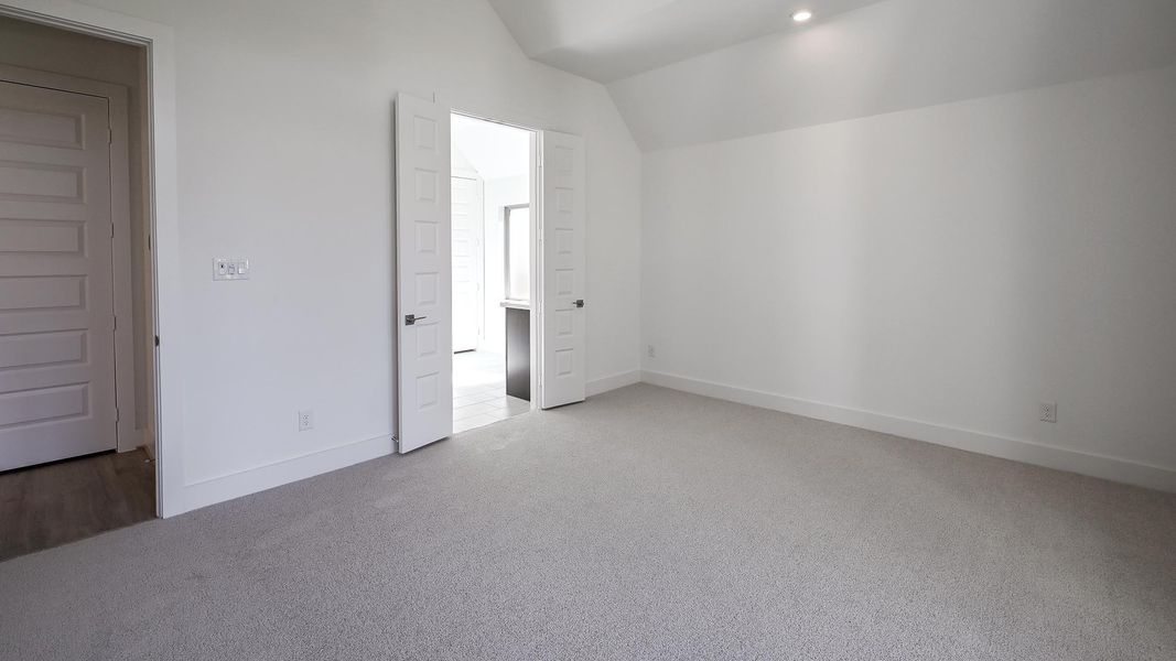 Spacious, unfurnished interior of a new home in Juniper Springs, Lockhart (Image 22).