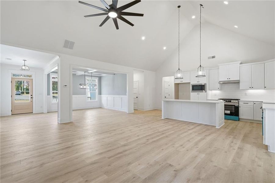 Spacious, unfurnished interior of a new home in , Calhoun (Image 16). Spacious, unfurnished interior of a new home in , Calhoun (Image 16).