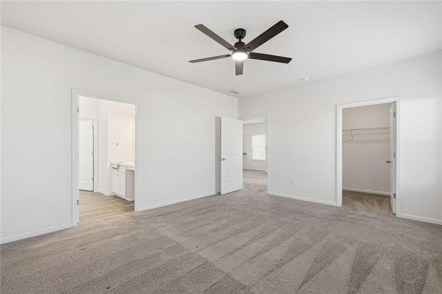 Spacious, unfurnished interior of a new home in , Calhoun (Image 24).
