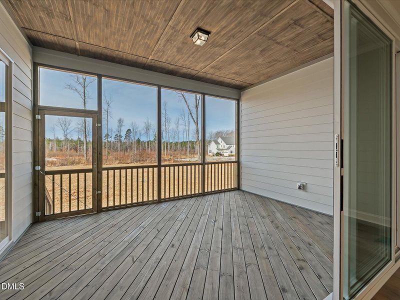 30-Screened Porch