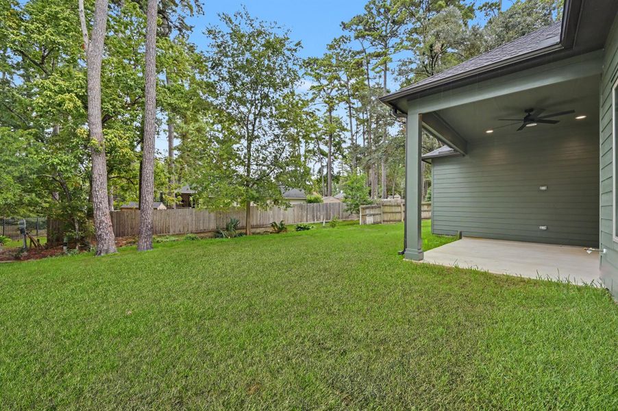 Exterior details and patio area of a home in , Willis (Image 30).