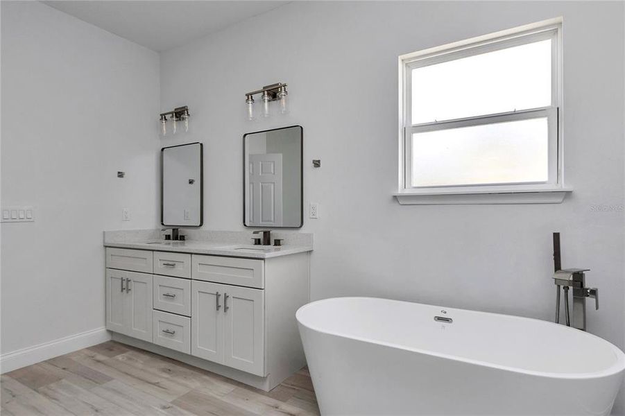 Furnished interior view inside a new home in , Ocala (Image 11).