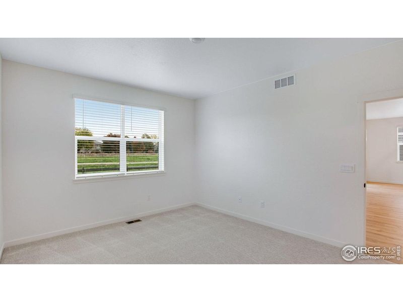 Spacious, unfurnished interior of a new home in Hansen Farm, Fort Collins (Image 26).