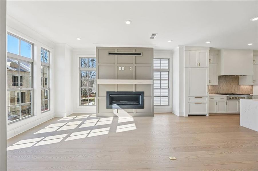 Spacious, unfurnished interior of a new home in Park Walke, Alpharetta (Image 24).