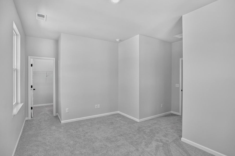 Spacious, unfurnished interior of a new home in Heron's Walk at Summers Corner, Summerville (Image 26). Spacious, unfurnished interior of a new home in Heron's Walk at Summers Corner, Summerville (Image 26).