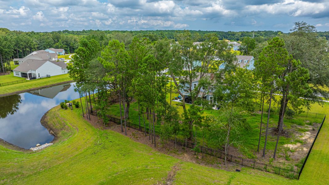 Image 85 of a home in Sea Island Preserve.