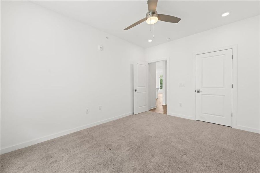 Spacious, unfurnished interior of a new home in , Atlanta (Image 41). Spacious, unfurnished interior of a new home in , Atlanta (Image 41).