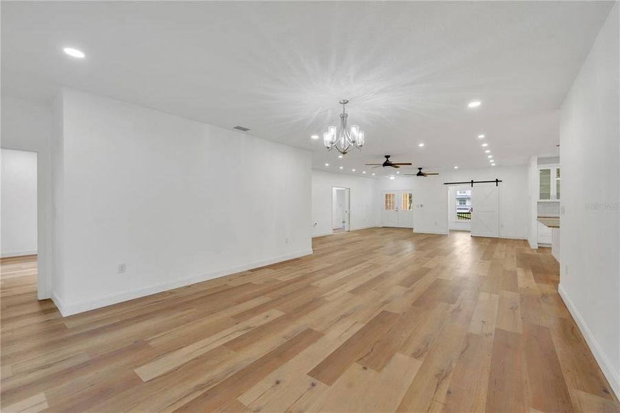 Spacious, unfurnished interior of a new home in , Dade City (Image 54).