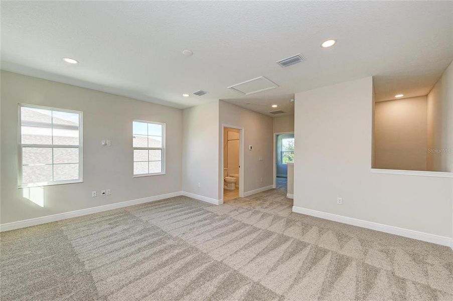 Spacious, unfurnished interior of a new home in Crosswind Point, Parrish (Image 16). Spacious, unfurnished interior of a new home in Crosswind Point, Parrish (Image 16).
