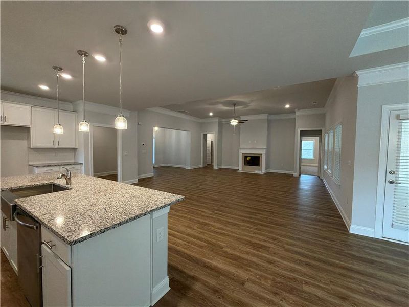 Spacious, unfurnished interior of a new home in Tuscany Hills, Douglasville (Image 31).