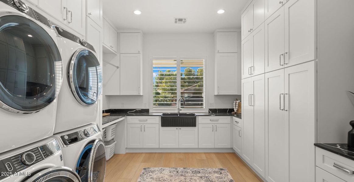 Gorgeous custom laundry space! Gorgeous custom laundry space!