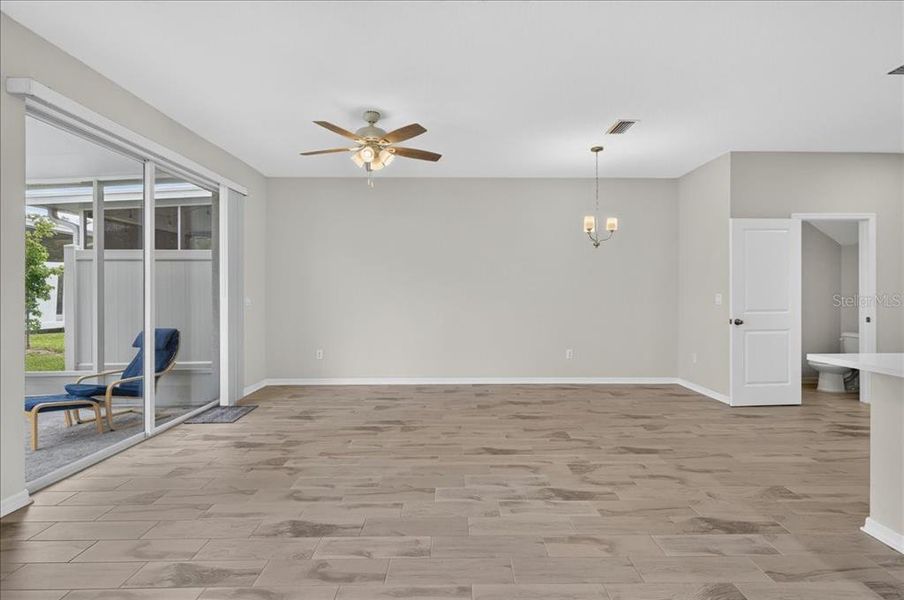 Spacious, unfurnished interior of a new home in Calusa Creek, Riverview (Image 50).