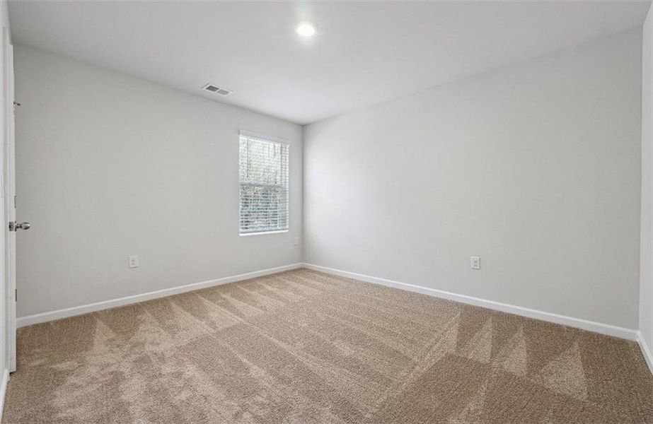 Spacious, unfurnished interior of a new home in River Walk Farm, Covington (Image 11).