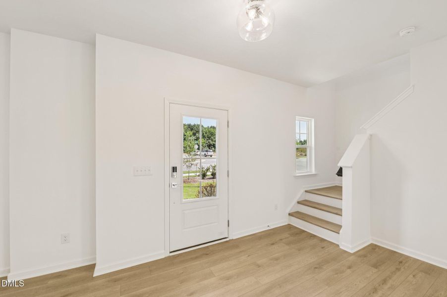 14-web-or-mls-Quarry Rd-0306-014