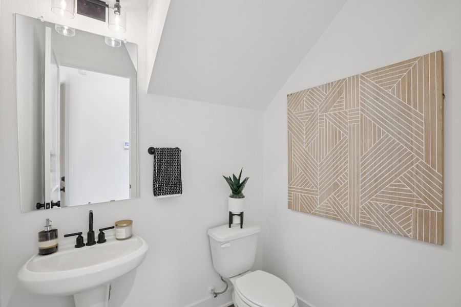 Representative furnished interior of a home built from the Elizabeth by Risewell Homes in Novel, Austin (Image 10).