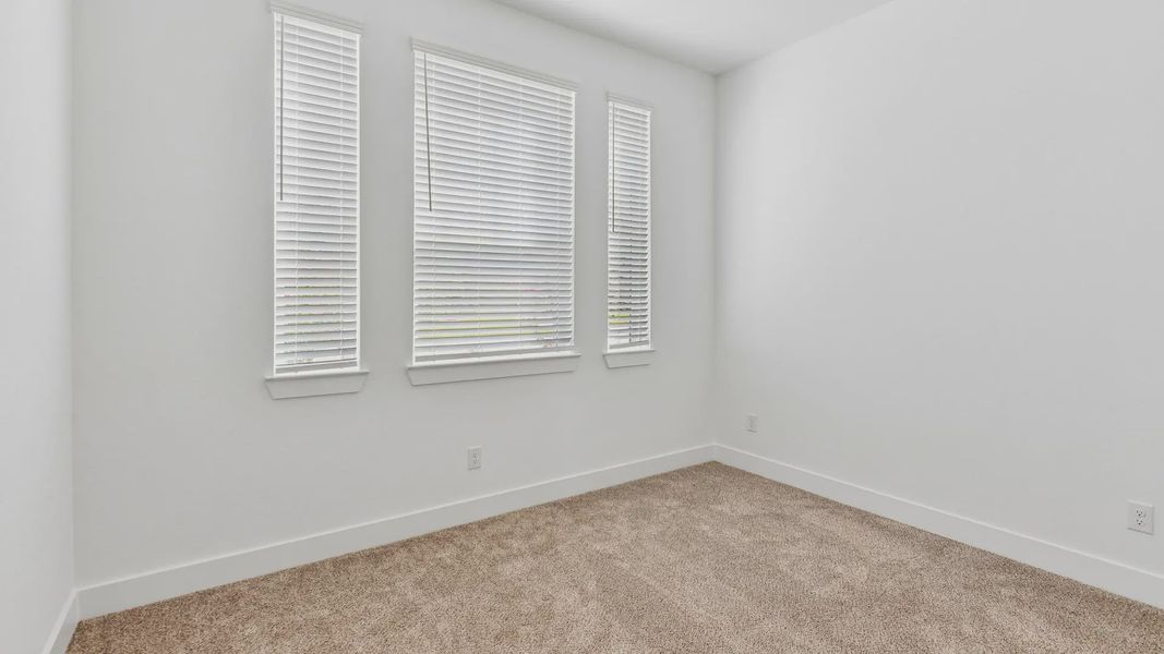 Spacious, unfurnished interior of a new home in Artavia, Conroe (Image 27).