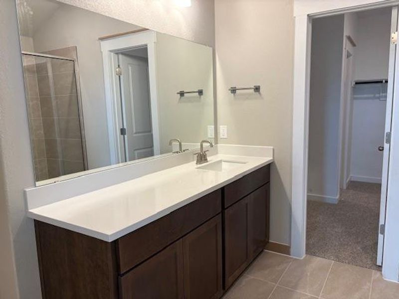 Furnished interior view inside a new home in Spring Creek, Taylor (Image 4).