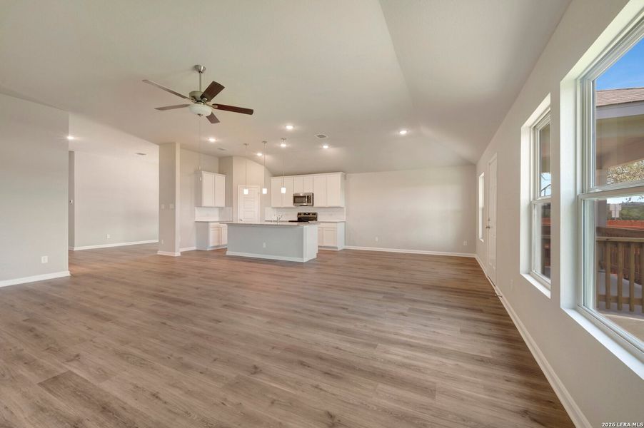 Spacious, unfurnished interior of a new home in Legacy Hills, San Antonio (Image 36).