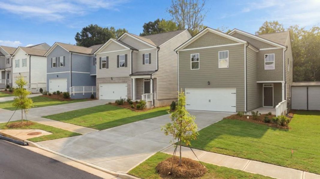 Front exterior of a new home in Rolling Meadows, Jasper, GA, highlighting curb appeal (Image 20).