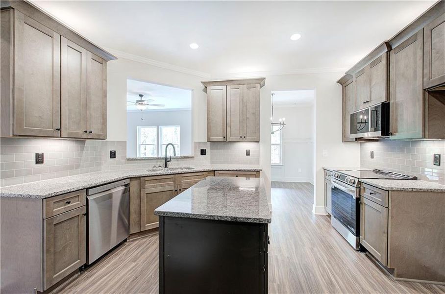 Furnished interior view inside a new home in , Cartersville (Image 7).