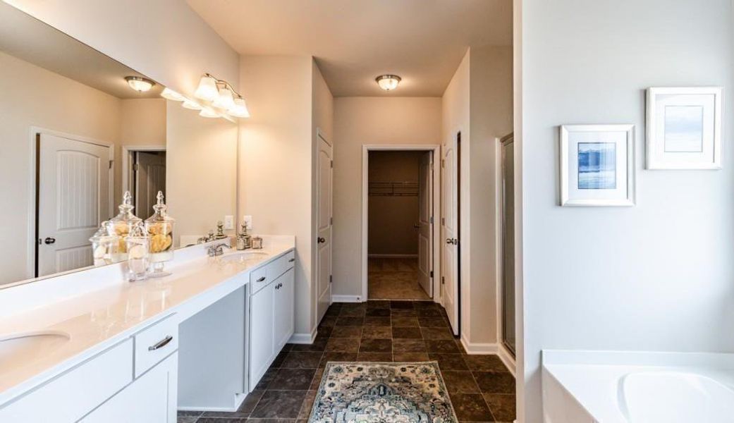 Furnished interior view inside a new home in Saddle Ridge, Calhoun (Image 12).