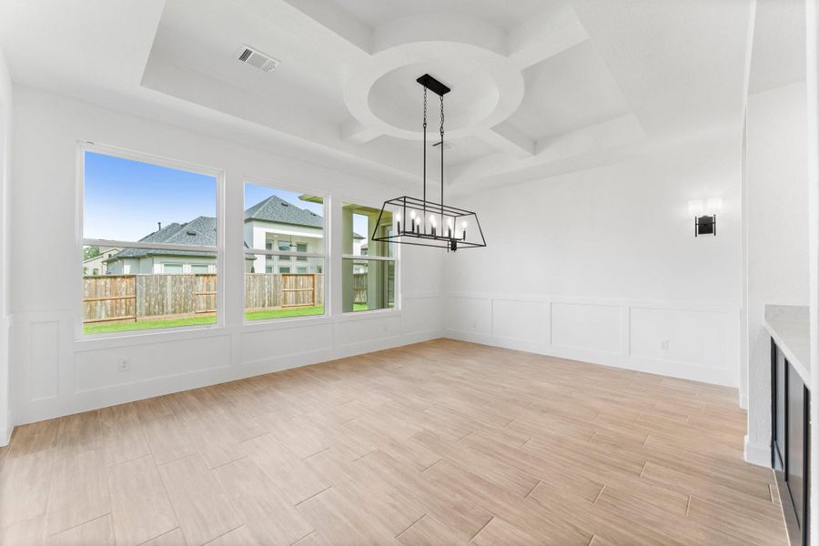 Spacious, unfurnished interior of a new home in , Spring (Image 28).