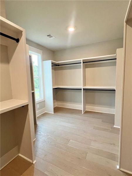 Image 39 of a home in .