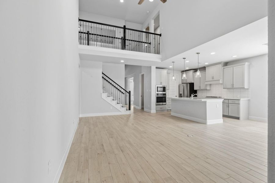 Spacious, unfurnished interior of a new home in Cane Island 50', Katy (Image 33). Spacious, unfurnished interior of a new home in Cane Island 50', Katy (Image 33).