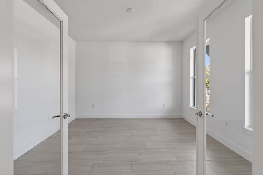 Spacious, unfurnished interior of a new home in Harbor Isle, Vero Beach (Image 81). Spacious, unfurnished interior of a new home in Harbor Isle, Vero Beach (Image 81).