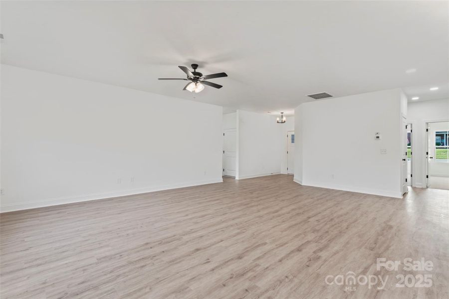 Spacious, unfurnished interior of a new home in , Harrisburg (Image 22).