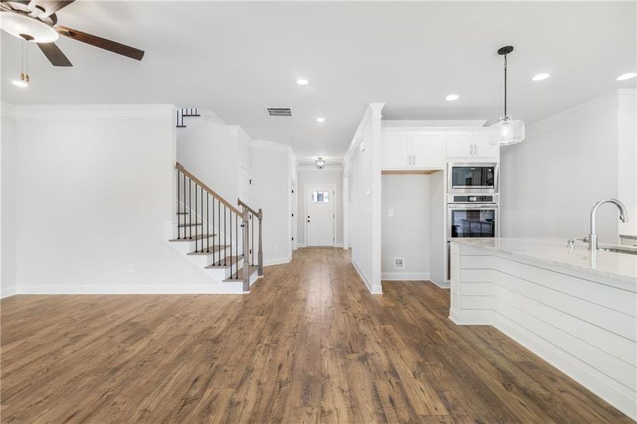 Spacious, unfurnished interior of a new home in Calgary Downs, Winder (Image 26).
