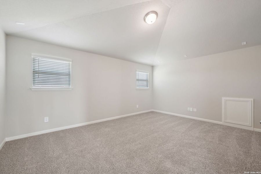 Spacious, unfurnished interior of a new home in Legendary Trails - Premier Series, Cibolo (Image 19).