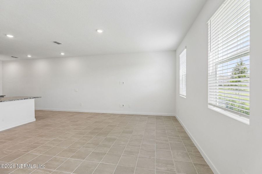 Spacious, unfurnished interior of a new home in Parkside at Shearwater, St. Augustine (Image 27).