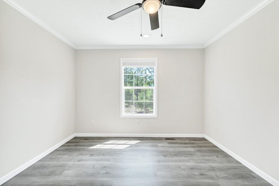 Spacious, unfurnished interior of a new home in , Cross (Image 31).