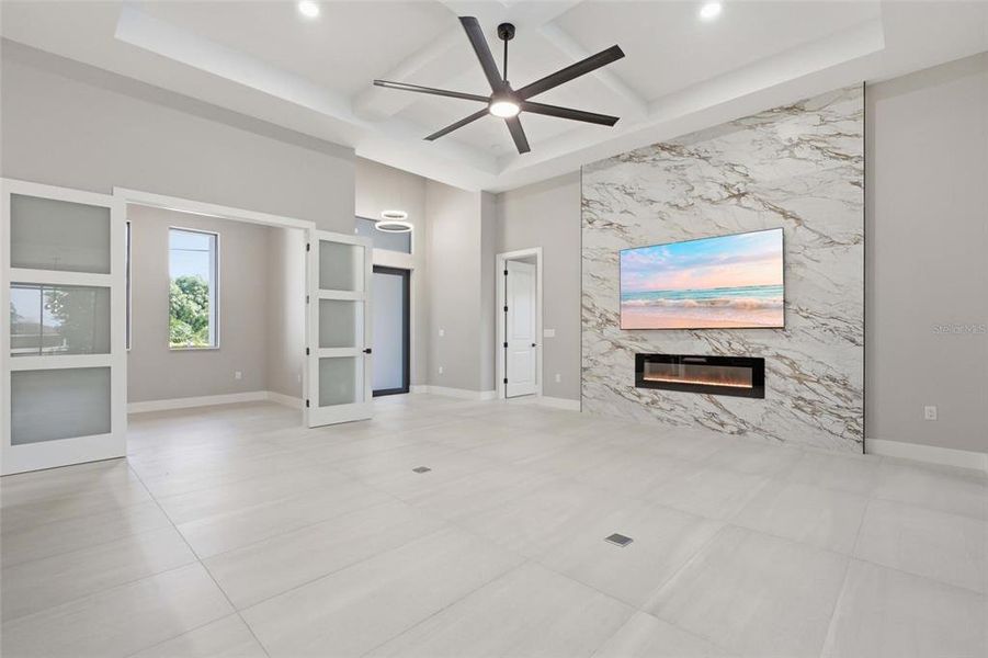 Spacious, unfurnished interior of a new home in , Cape Coral (Image 43).