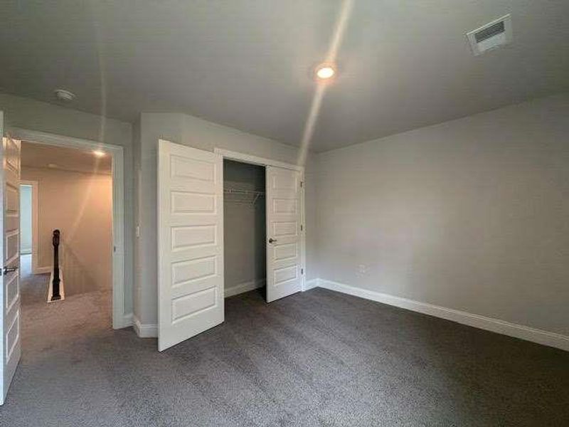 Spacious, unfurnished interior of a new home in Tuscany Hills, Douglasville (Image 22).