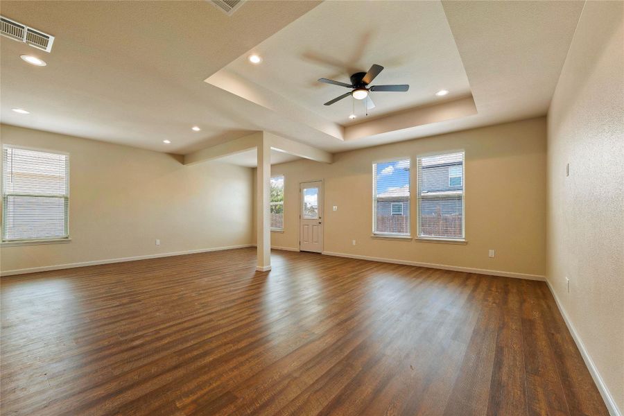 Spacious, unfurnished interior of a new home in , Liberty Hill (Image 20).