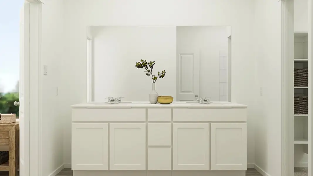 2600 Camila Owners Bath 1of2 F1