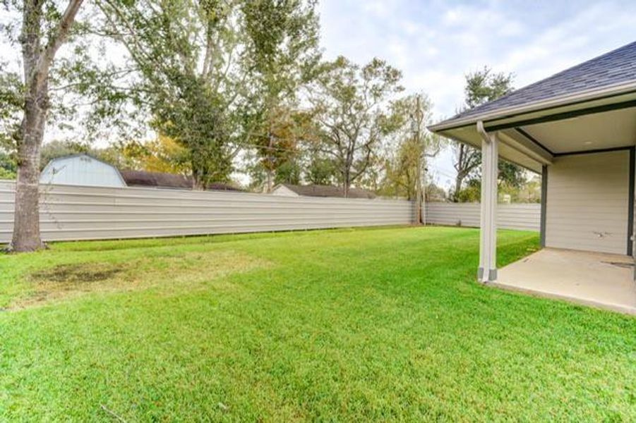 Exterior details and patio area of a home in , League City (Image 23). Exterior details and patio area of a home in , League City (Image 23).