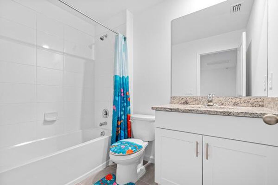 Furnished interior view inside a new home in , Fort Pierce (Image 13).