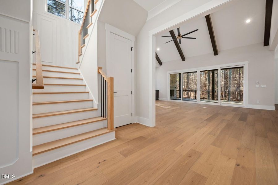 8017 Bud Morris (10) 8017 Bud Morris (10)